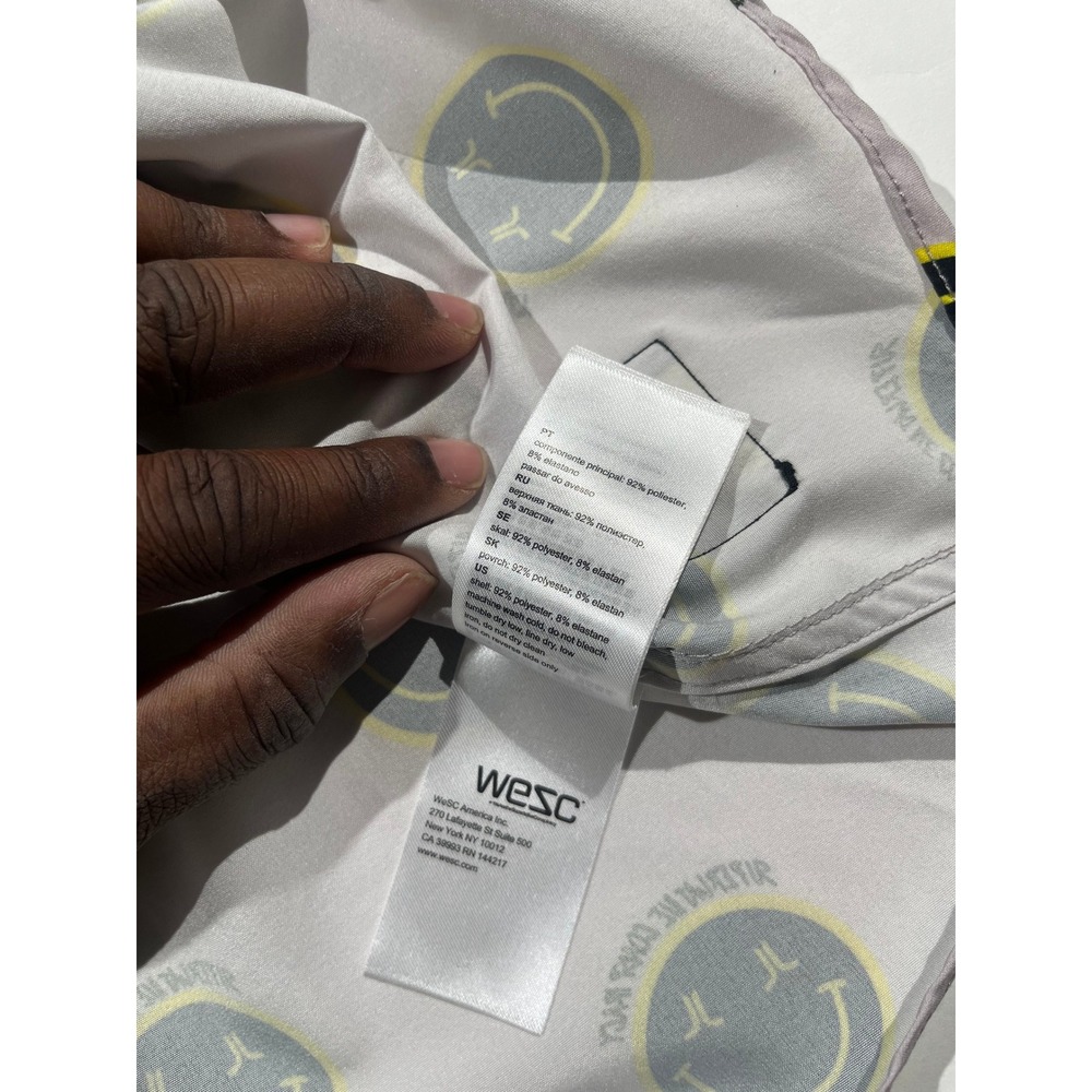 WeSC Mens Smiley Face Print Short Sleeve Button Down Shirt Grey Yellow Size XL - Picture 3 of 8